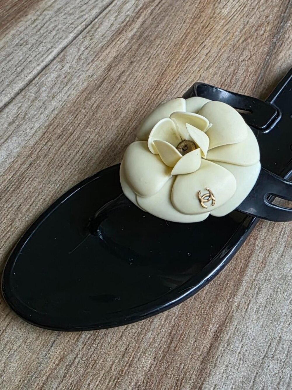 CHANEL CC Jelly Camelia Rubber Jelly Thong Flip Sandals Eur. 38 - Picture 3 of 15